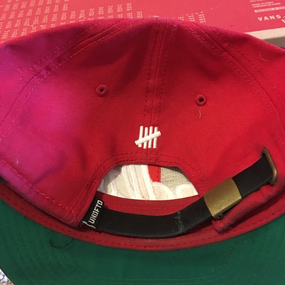 Undftd - Picture 2 of 2